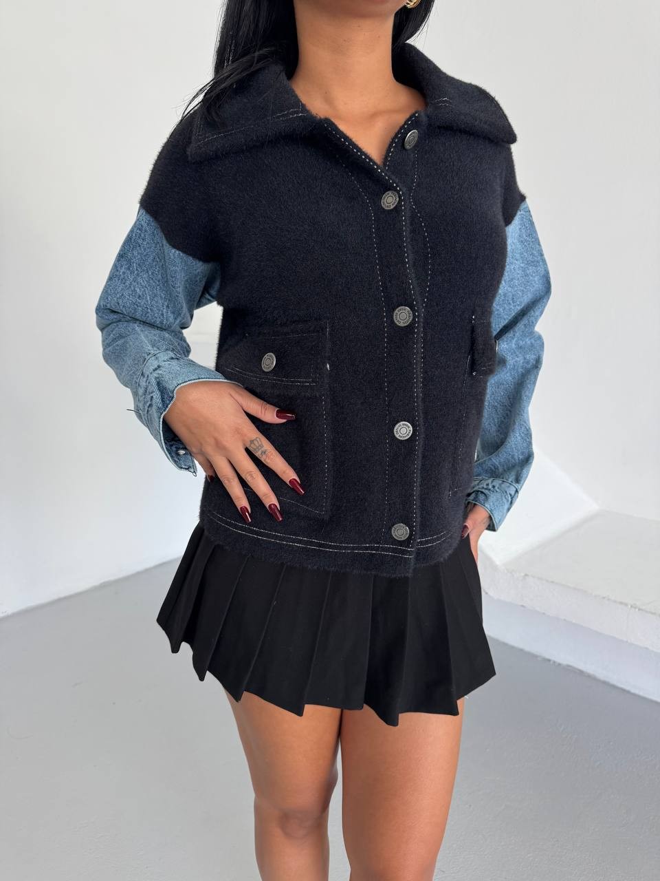 Denim Kol Detaylı Kontrast Ceket – Güçlü Stil, Net Duruş - Siyah 5