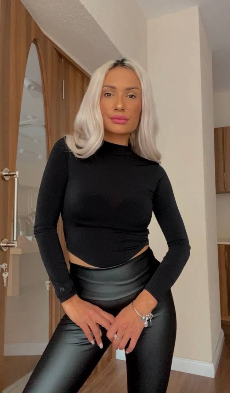 Siyah