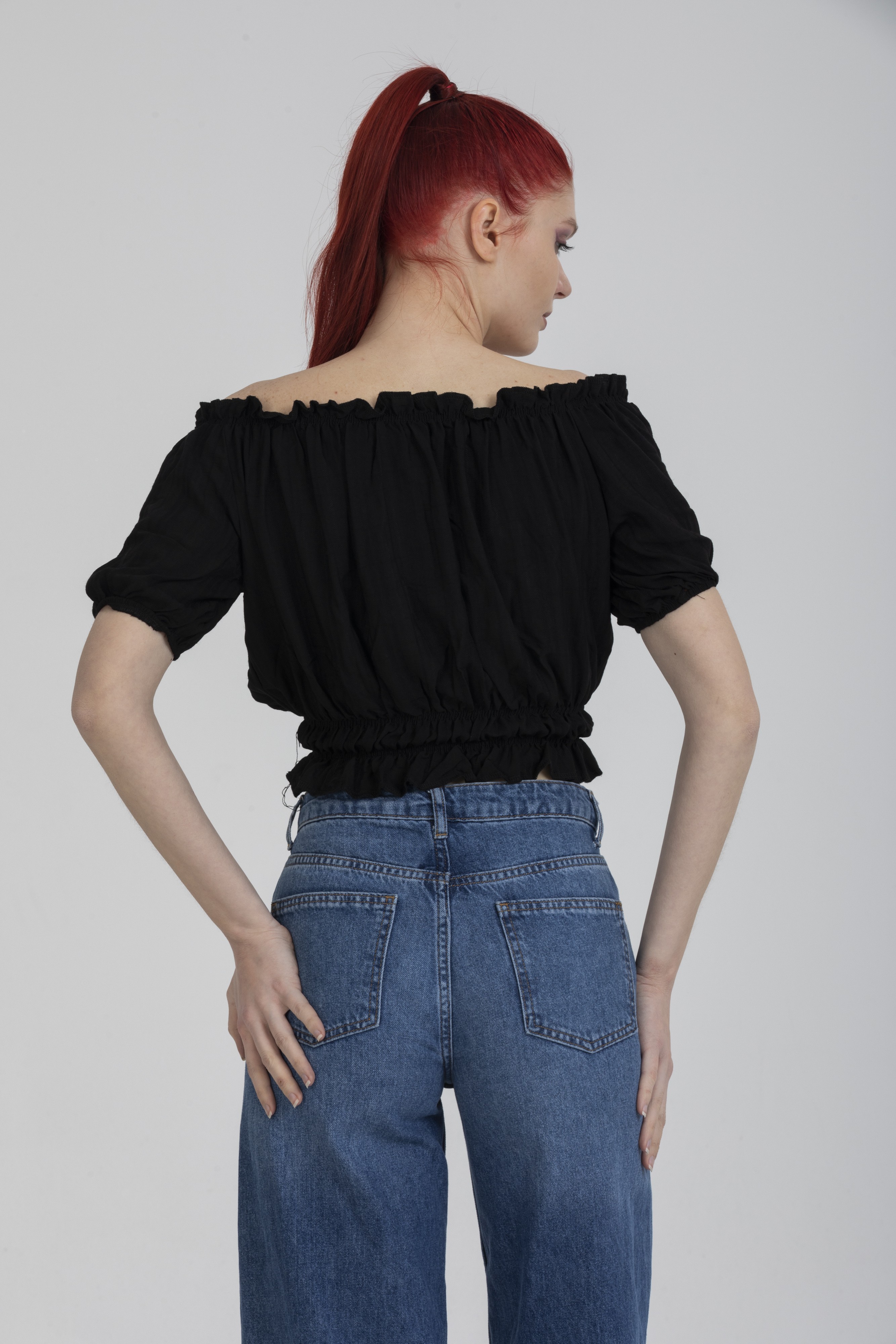 Siyah Renk Önü Büzgülü Detaylı Balon Kol Crop Bluz - Siyah 6