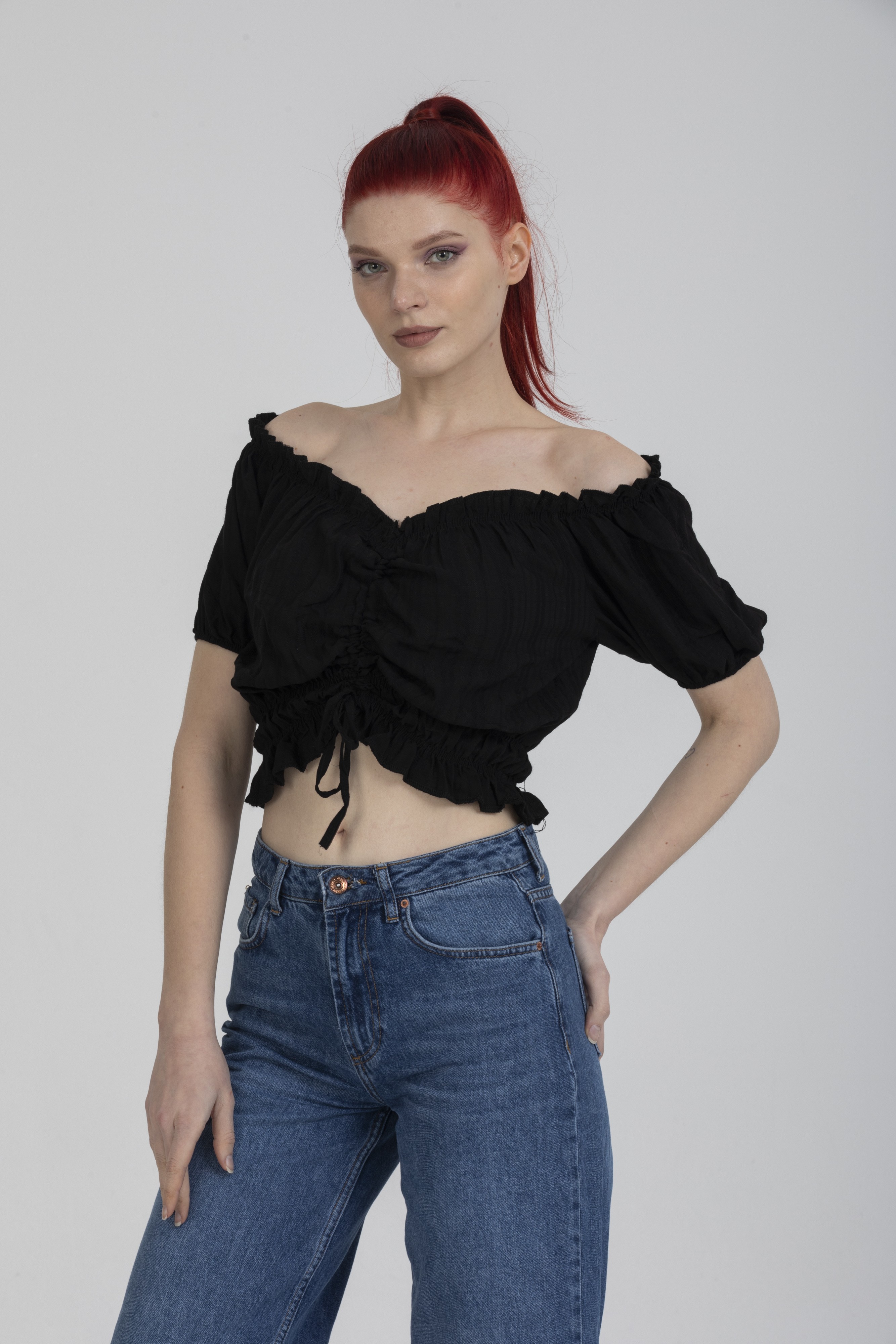 Siyah Renk Önü Büzgülü Detaylı Balon Kol Crop Bluz - Siyah 5