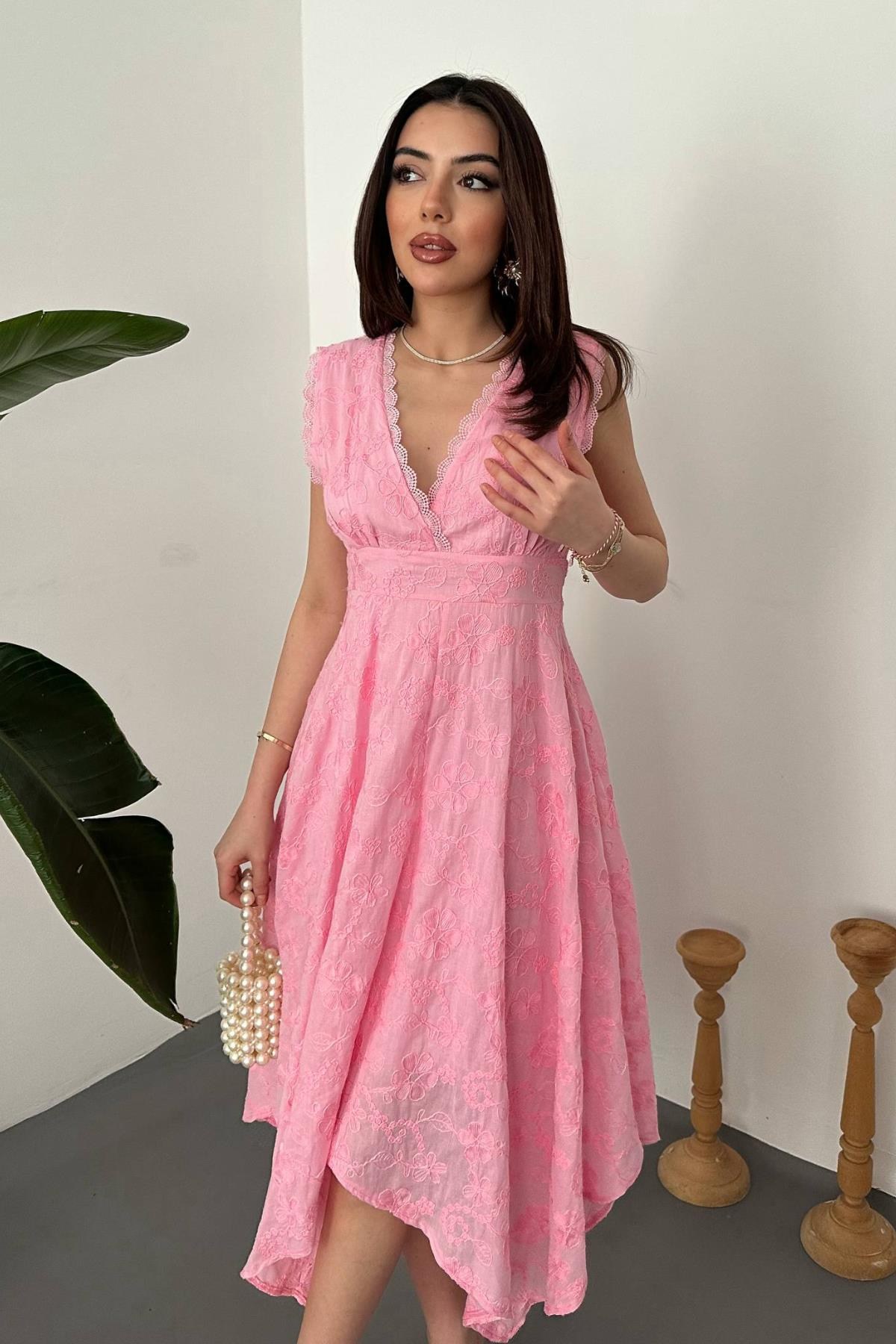 Pembe Brodeli Elbise - Pembe 3
