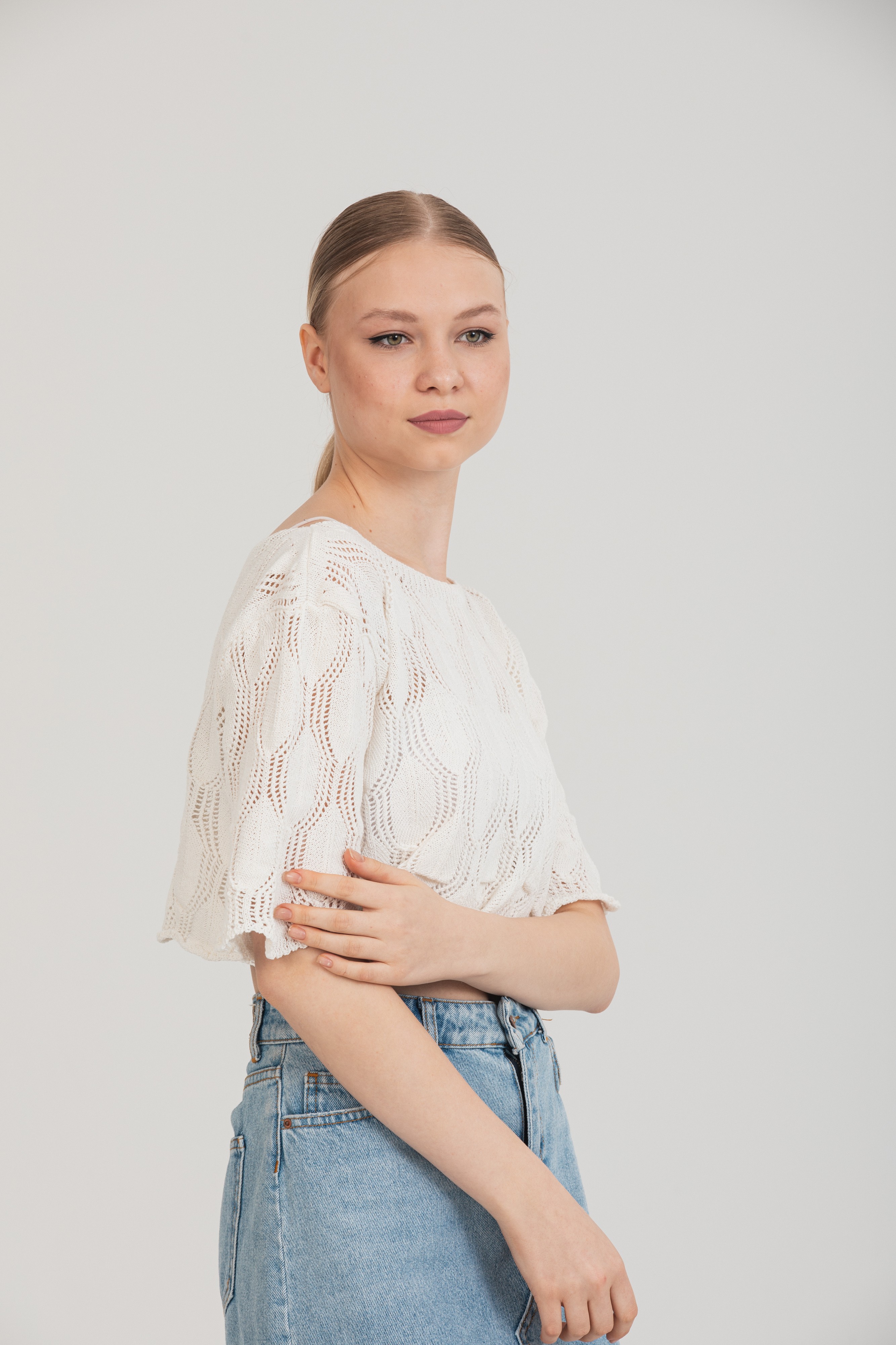 Zarif Ajurlu Dokulu Beyaz Crop Triko Bluz – Standart Beden - Beyaz 6