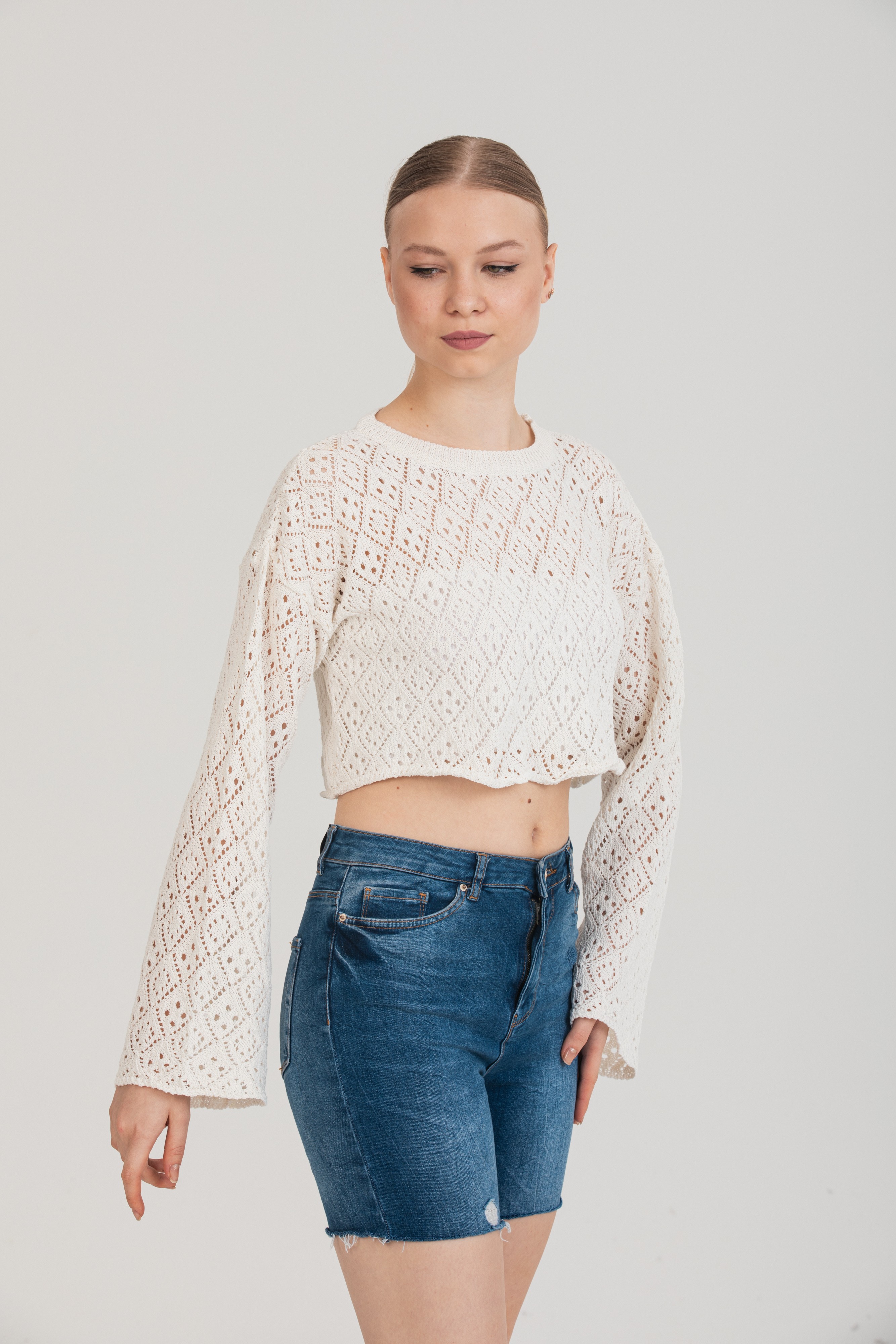 Feminen Ajurlu Dokulu Beyaz Crop Bluz | Standart Beden - Beyaz 3