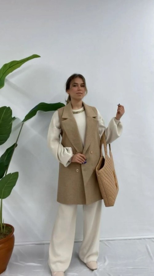 Zarif Camel Bej Kruvaze Yelek – Soft Tonlarda Premium Stil - Camel 3