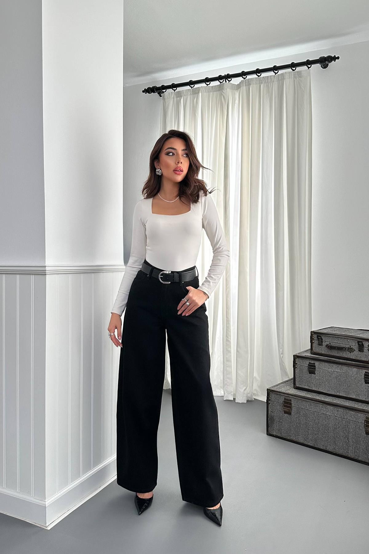 Siyah Geniş Paça Jeans Pantolon 3