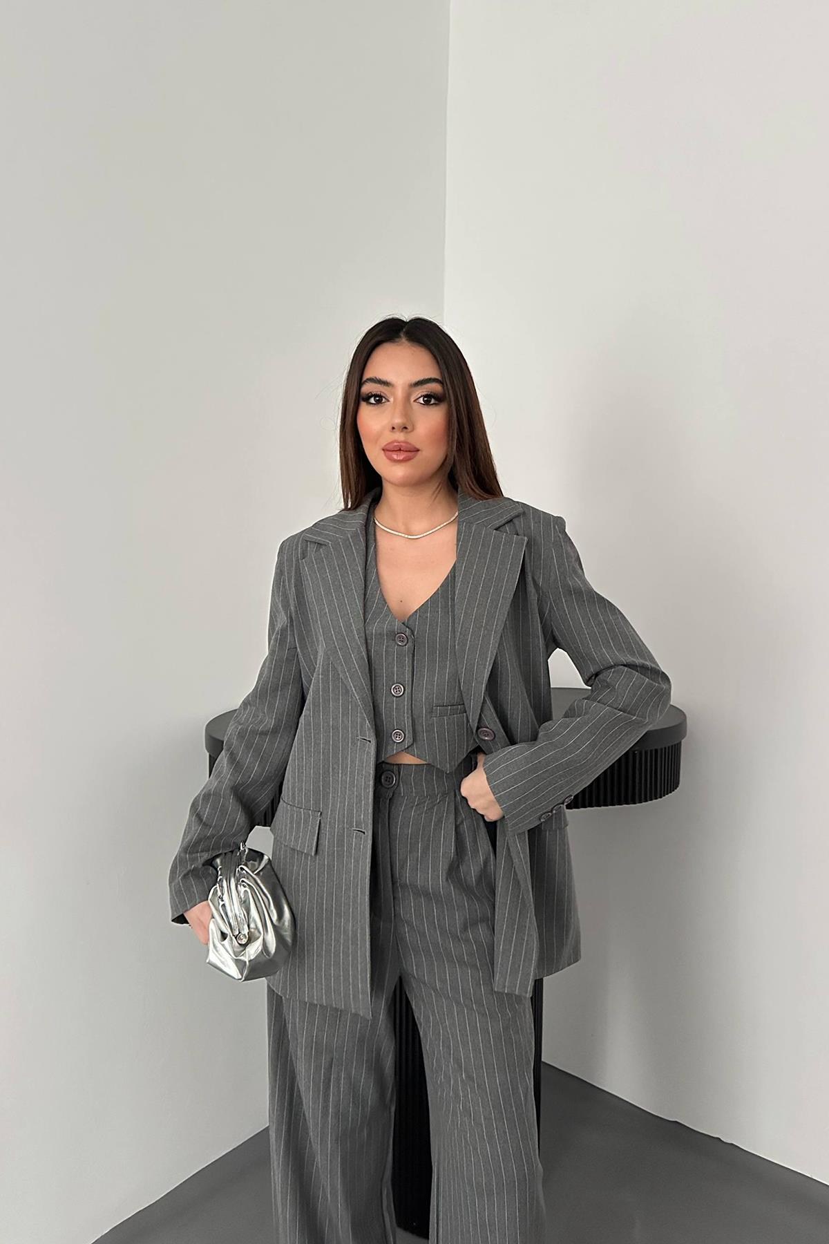 Gri Çizgili Ceket & Yelek Ve Pantolon Takım 3