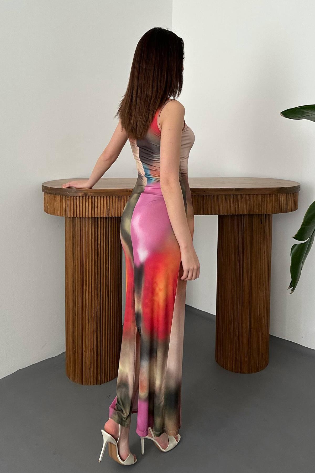 Bej Batik Desenli Elbise 5