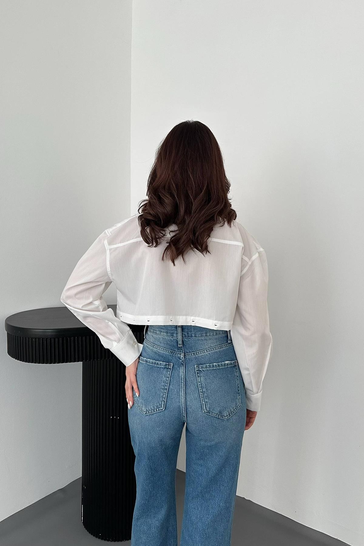 Beyaz Beli Ayrılabilen Poplin Gömlek 5
