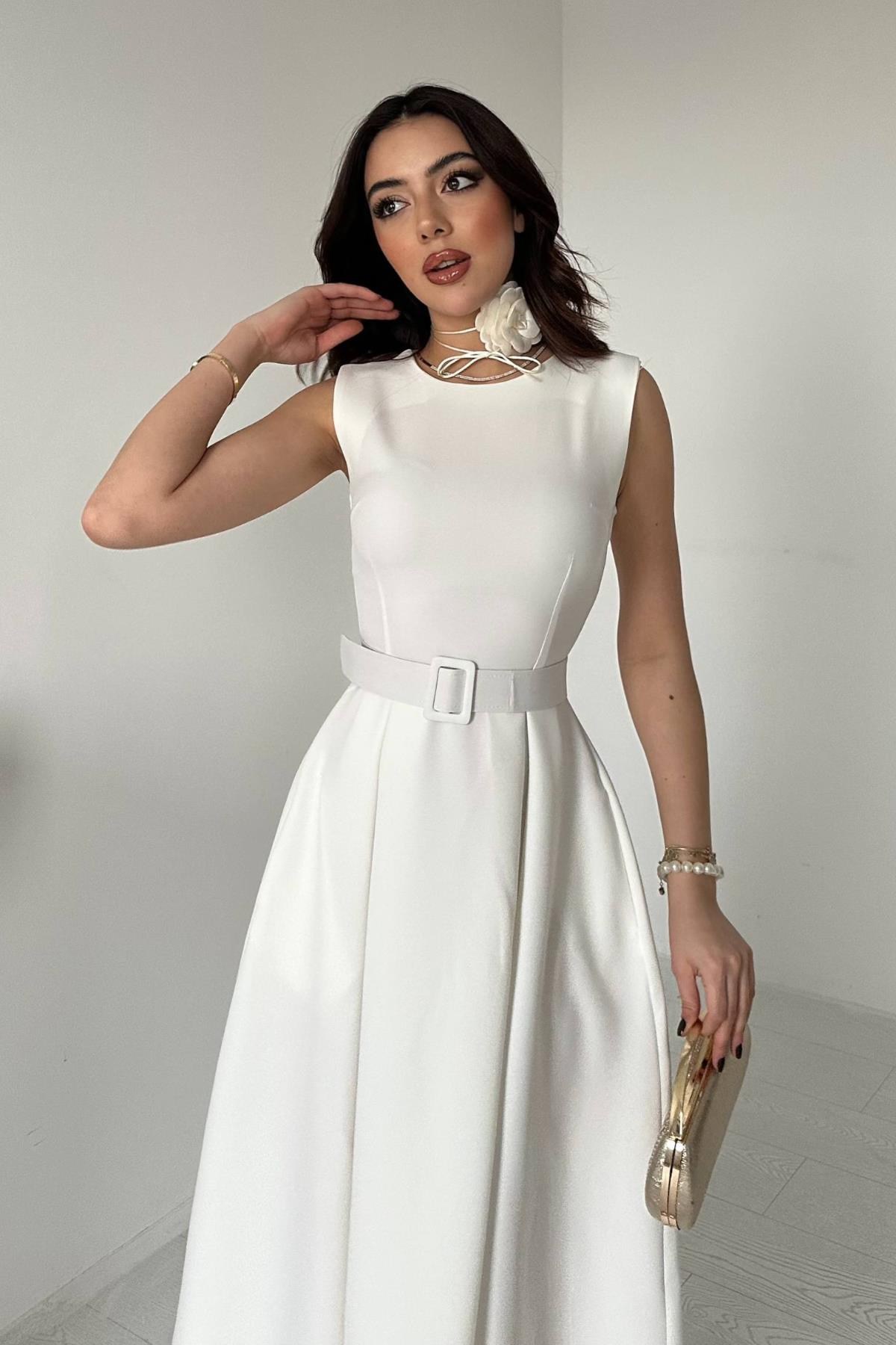 Ekru Halter Yaka Kloş Elbise 4
