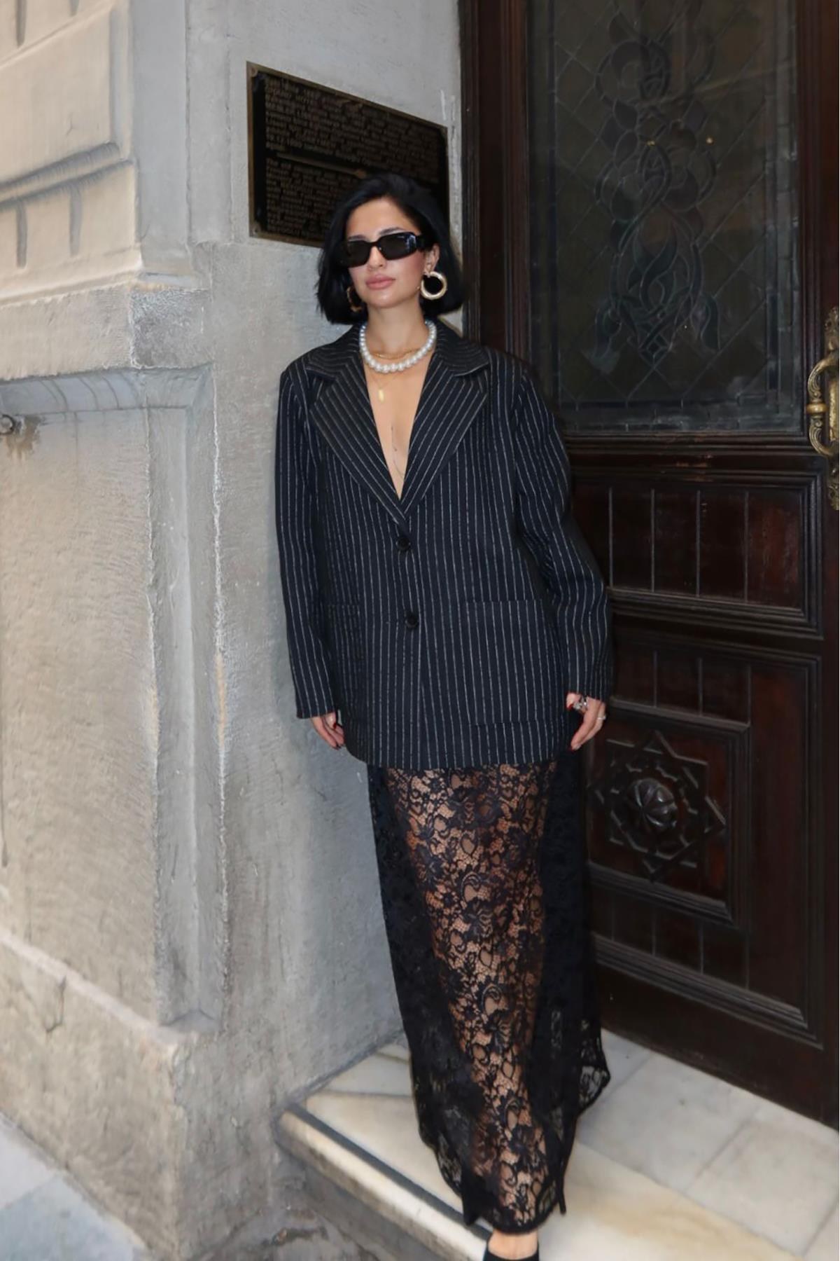 Siyah Çizgili Oversize Ceket 3