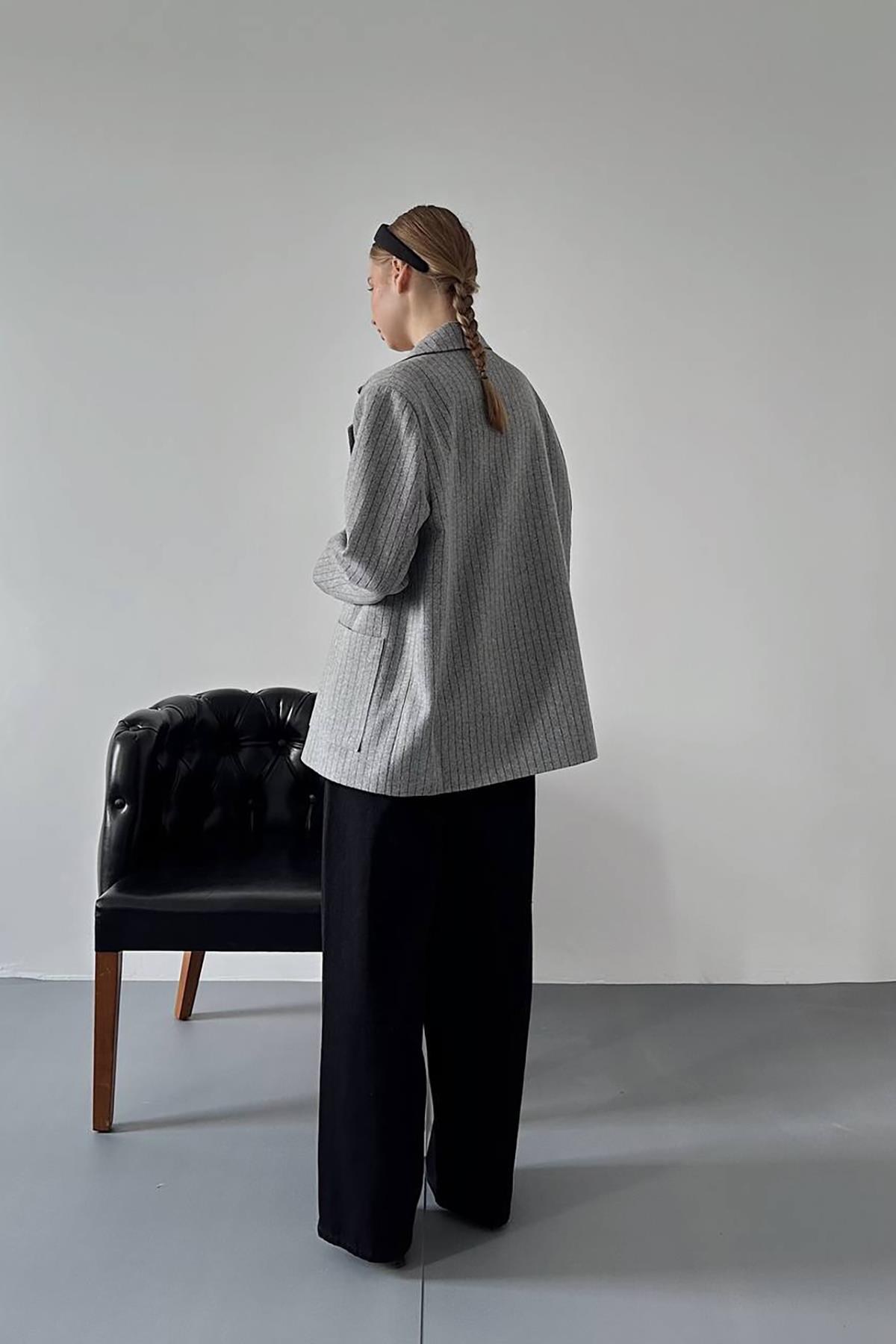 Gri Çizgili Oversize Ceket 6
