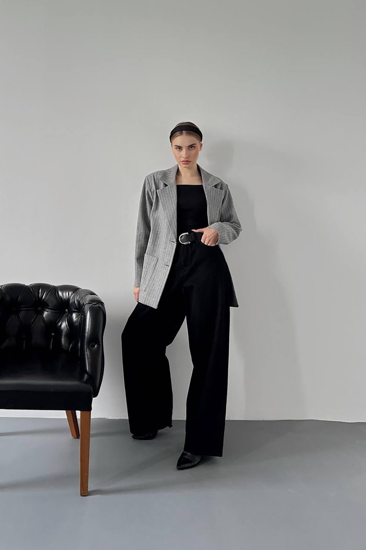 Gri Çizgili Oversize Ceket 4
