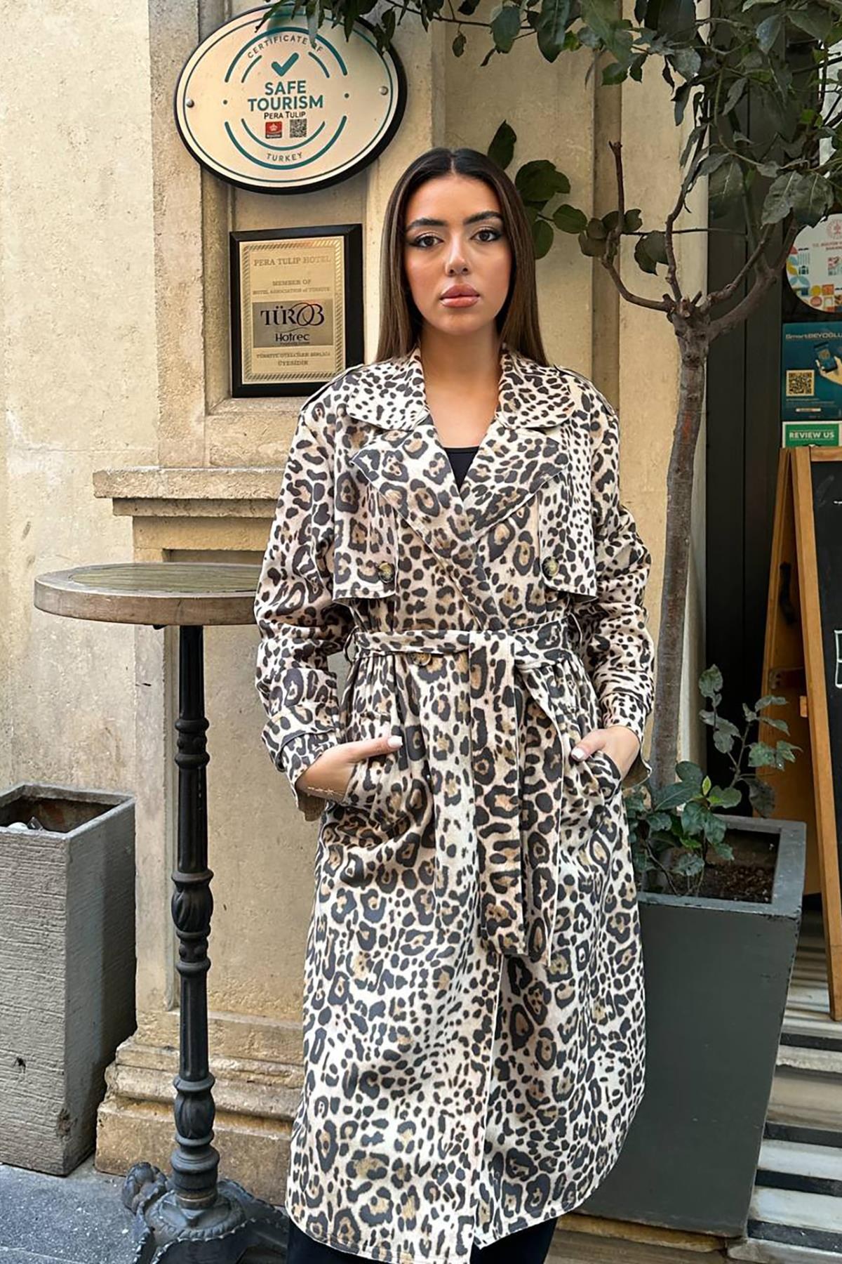 Leopar Ön Ve Arkası Pelerinli Kaban 4