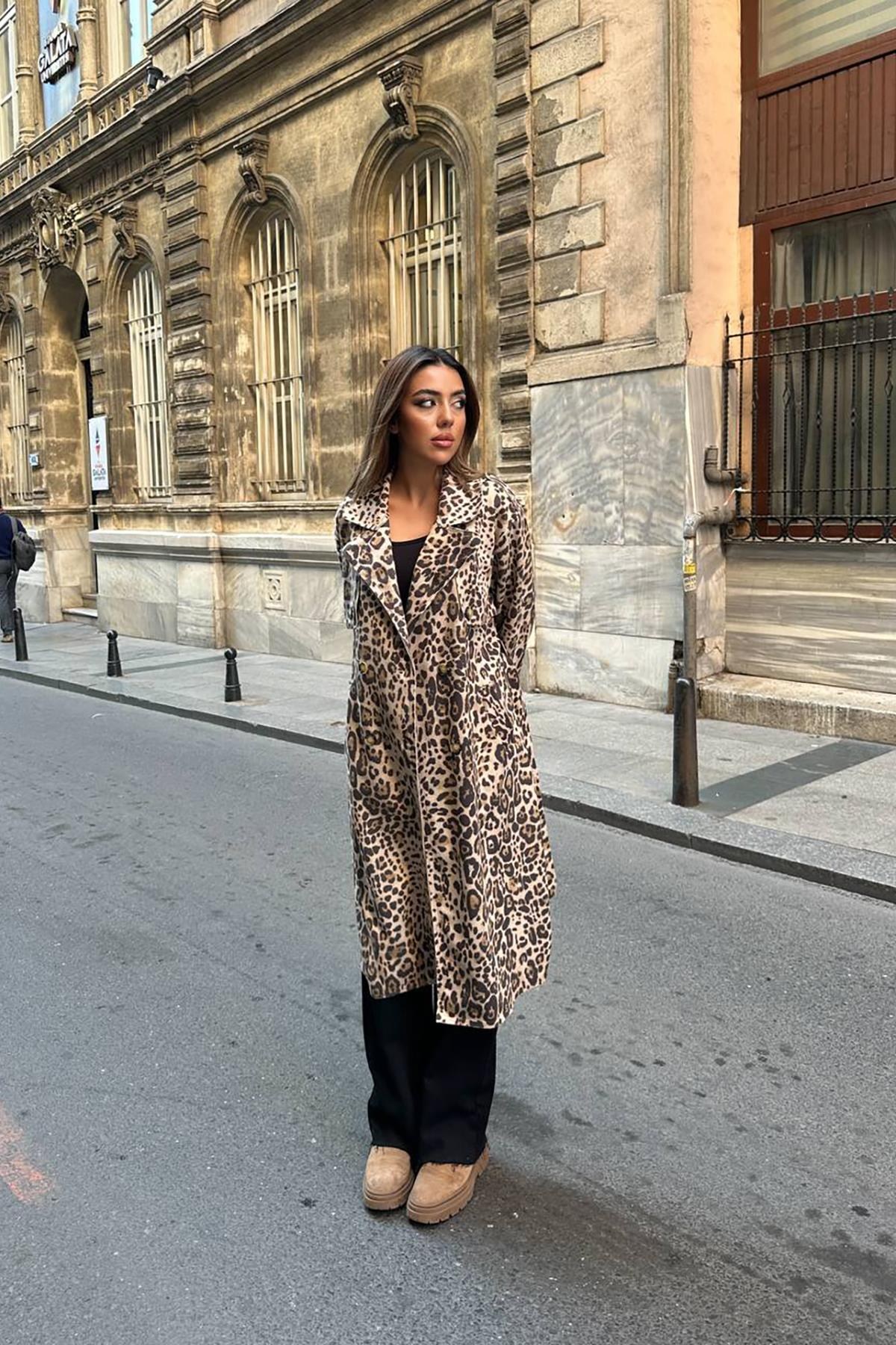 Leopar Ön Ve Arkası Pelerinli Kaban 3