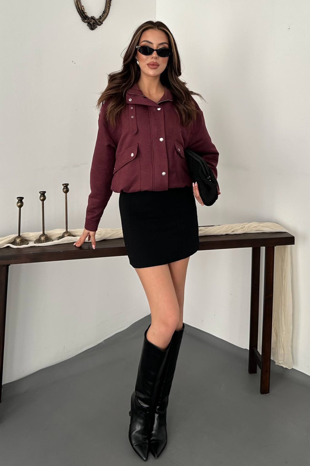 Bordo Dik Yakalı Kısa Ceket 3
