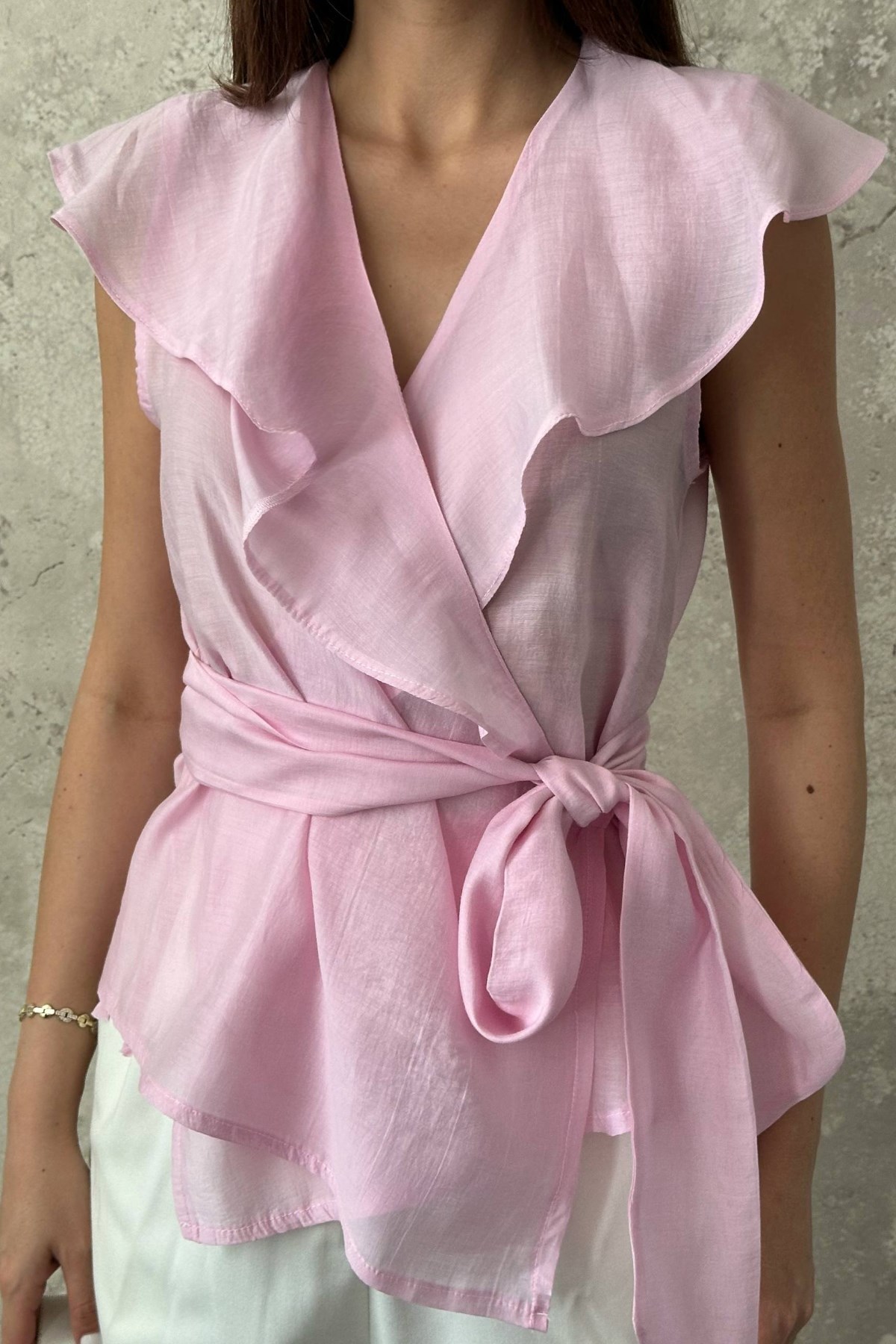 Pembe Belden Bağlamalı Bluz 4
