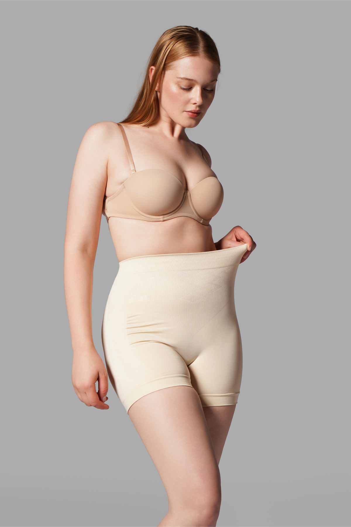 Push Up Seamless Dikişsiz Popo Şekillendirici Kısa Paçalı Korse 2064 Bej 3