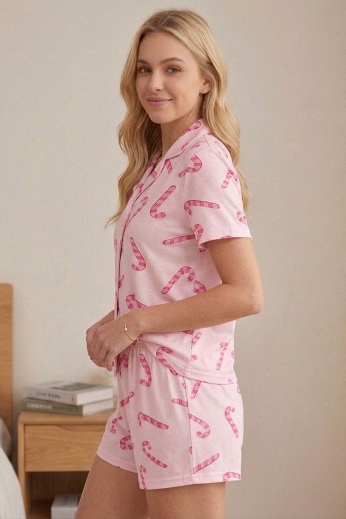 Baston Şeker Desenli Düğmeli Şortlu Pijama Takımı 4607 -Pembe 3
