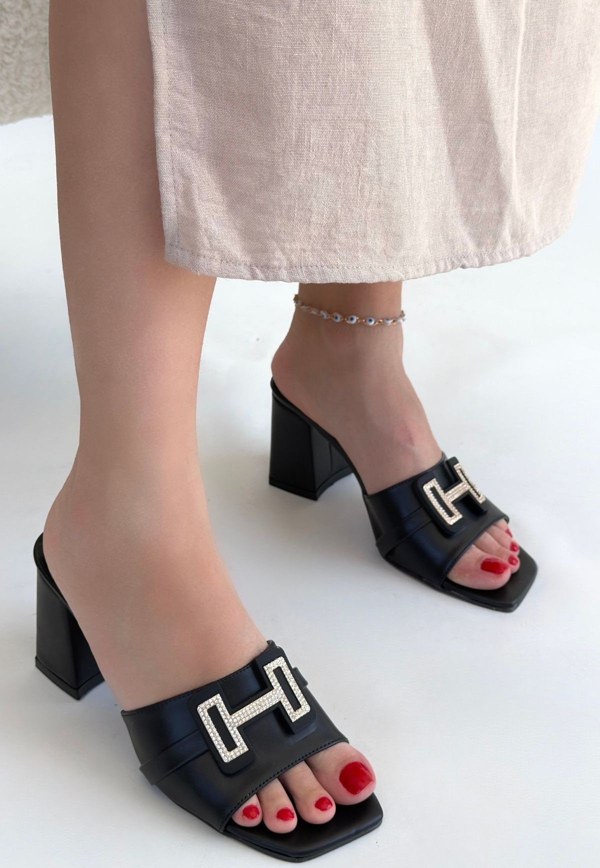 Siyah