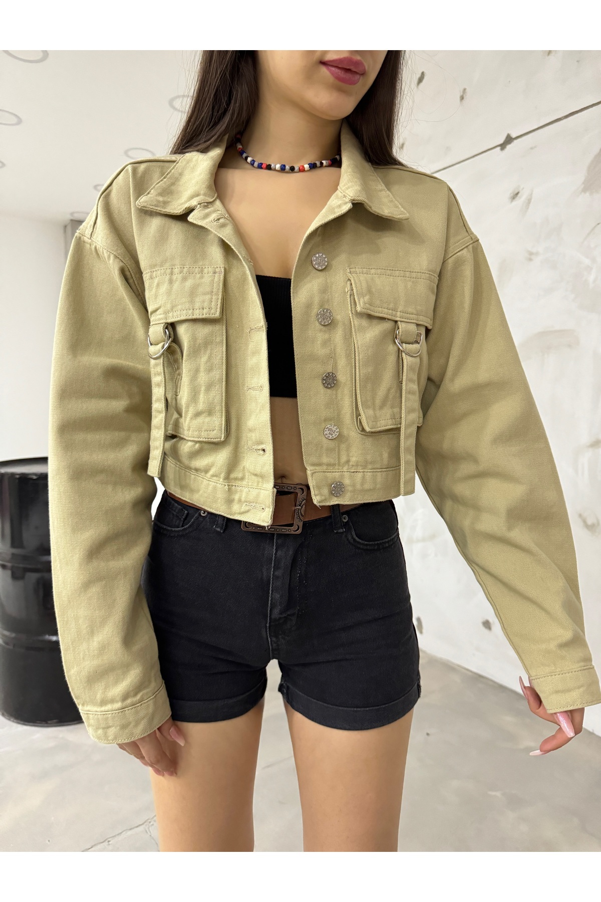 Kadın Cep Detaylı Oversize Crop Denim Ceket BEJ 5