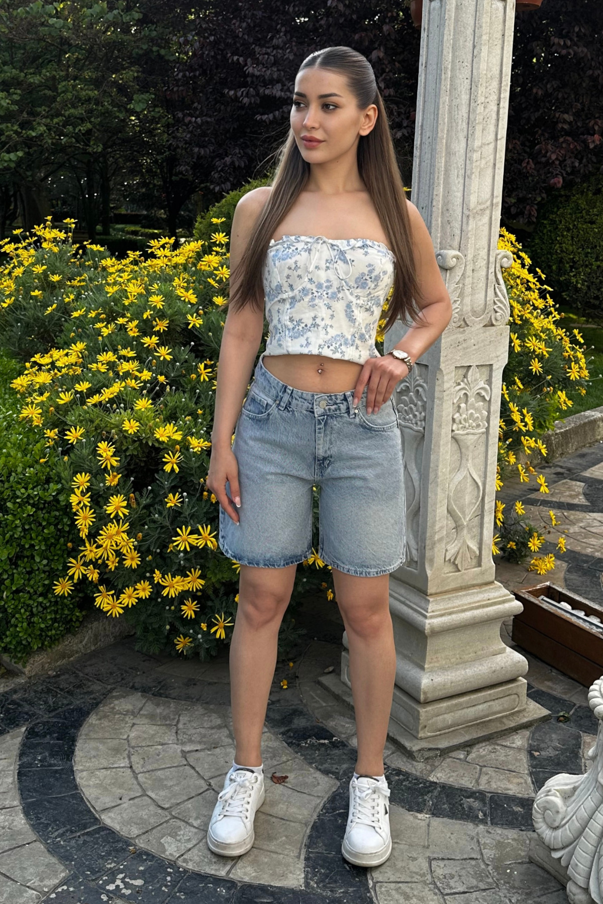 Kadın Vintage Efektli Yüksek Bel 5 Cepli Straight Fit Şort Jeans Mavi 4