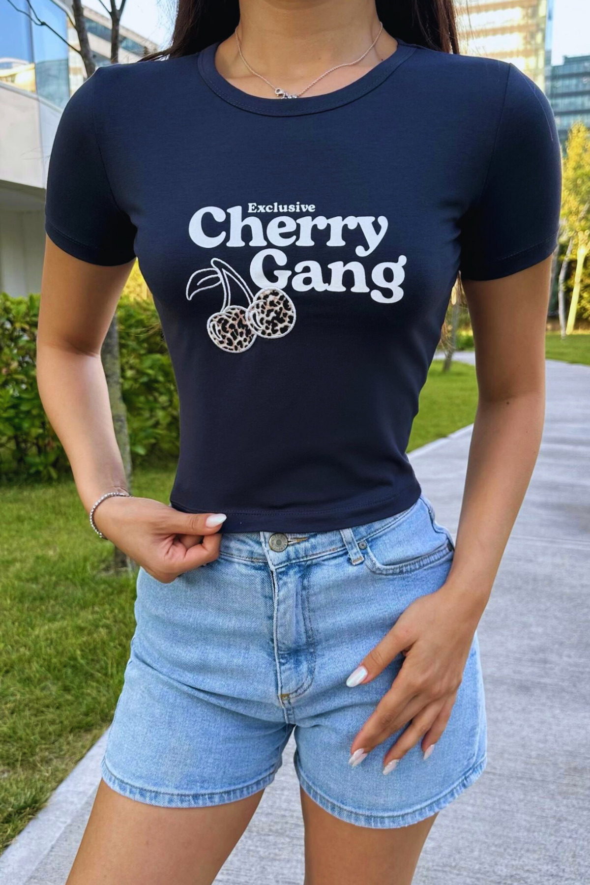 Streetwear Özel Cherry Baskılı T-shirt Lacivert 3