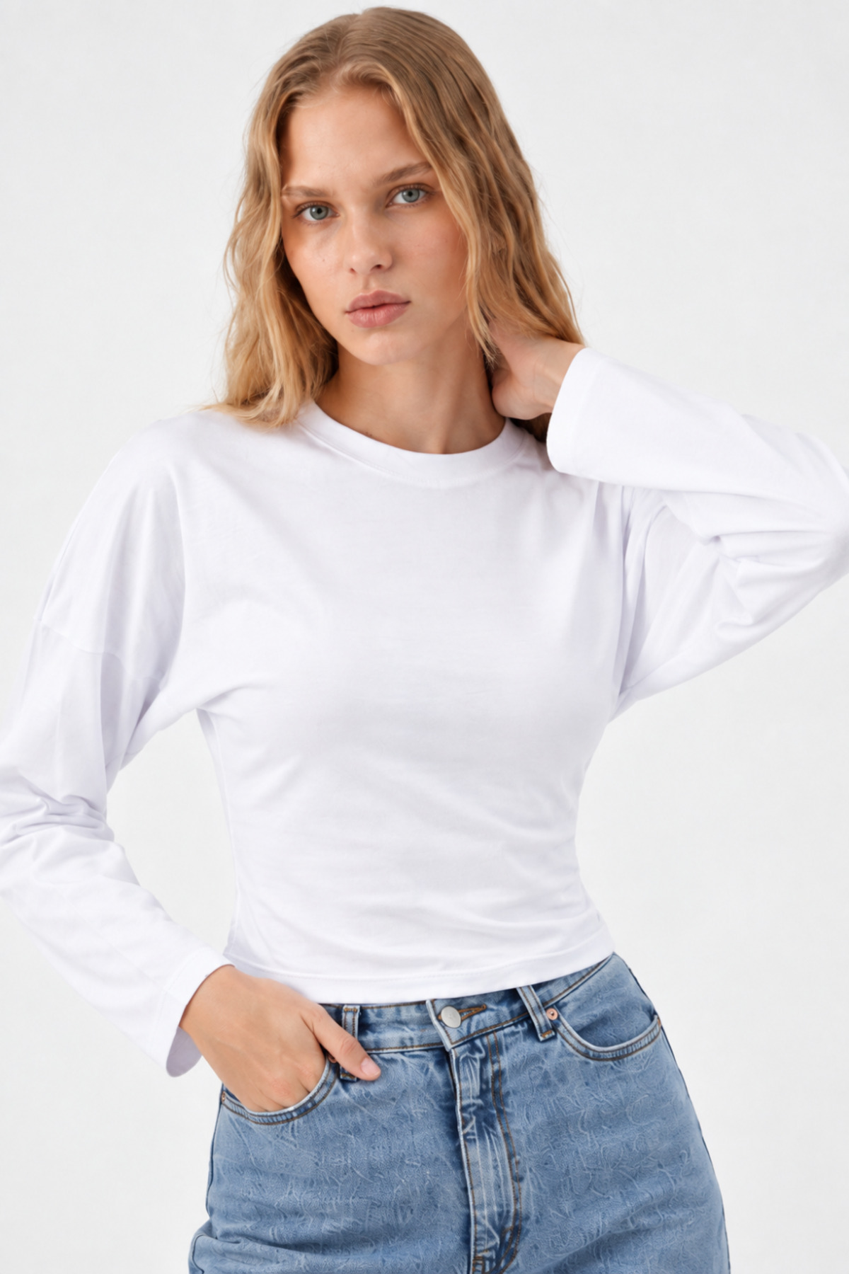 Beyaz Bisiklet Yaka Uzun Kollu Crop Bluz 4