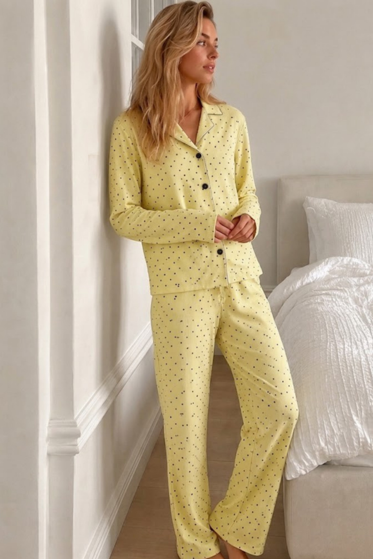 Kadın Puantiyeli Uzun Kollu Düğmeli Sarı Pijama Takımı 3