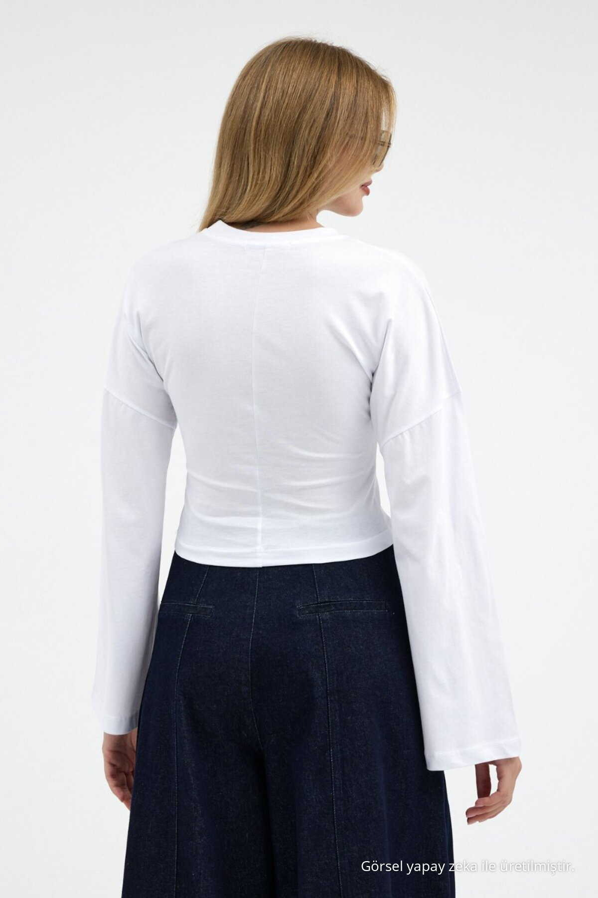 Kadın Bele Oturan Casual 3 Lü Crop Bluz Beyaz 3