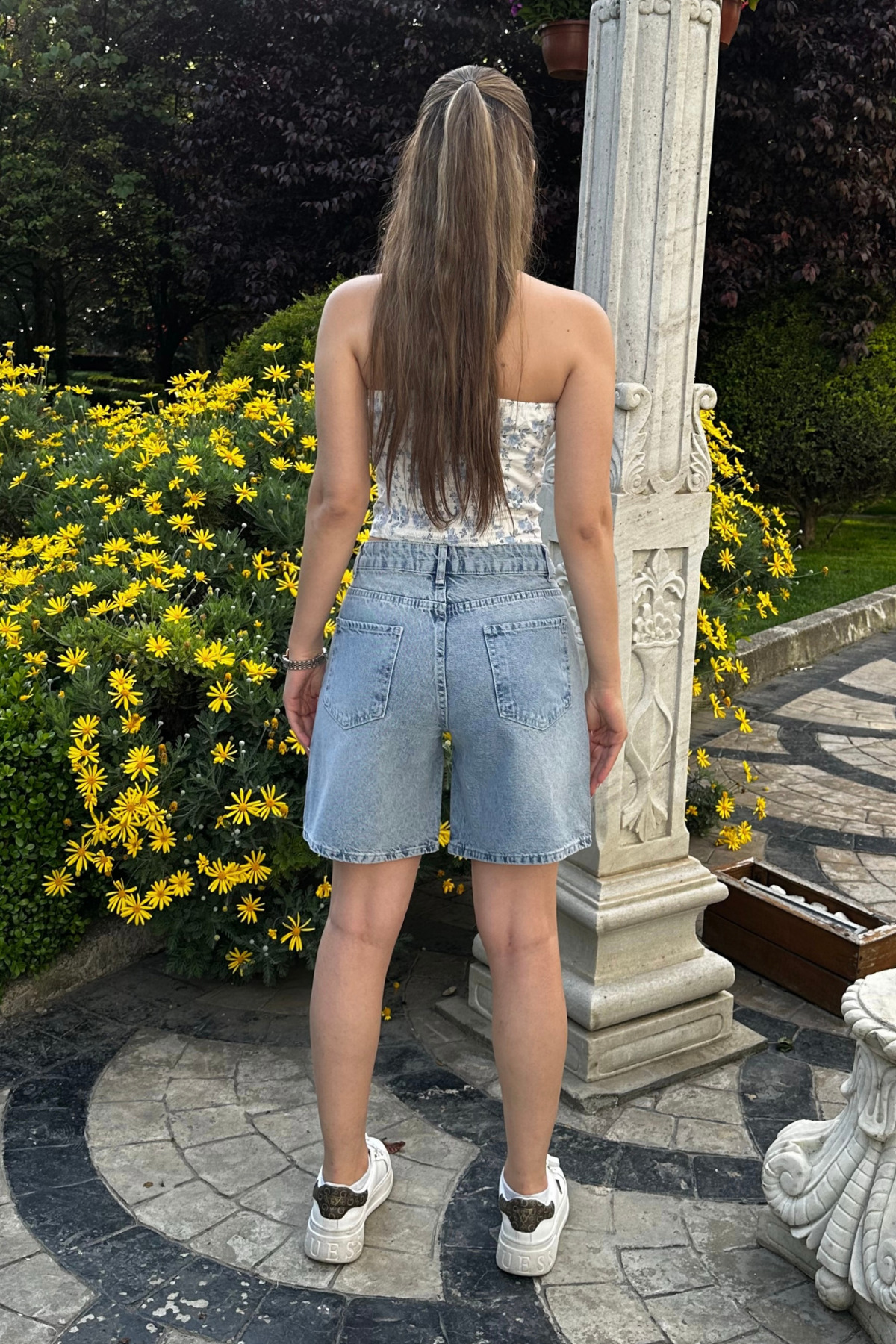 Kadın Vintage Efektli Yüksek Bel 5 Cepli Straight Fit Şort Jeans Mavi 6