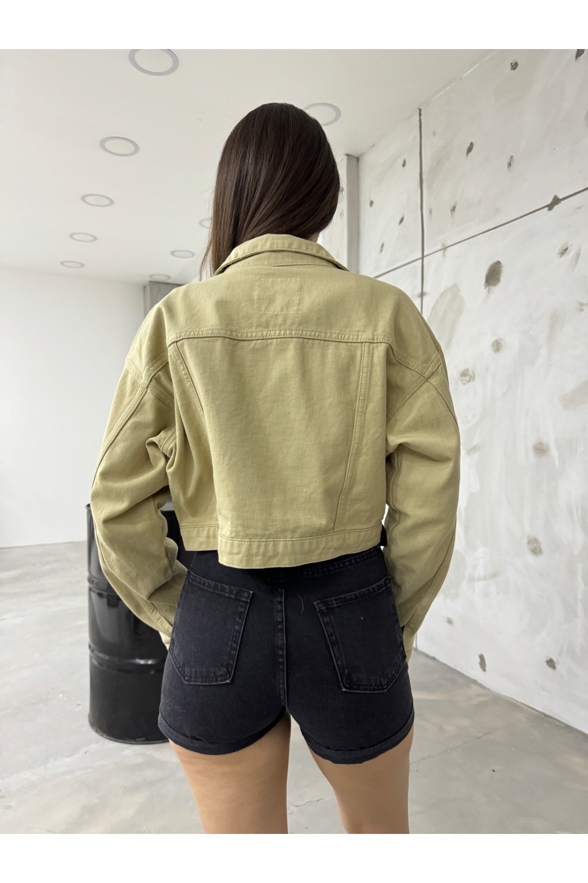 Kadın Cep Detaylı Oversize Crop Denim Ceket BEJ 4