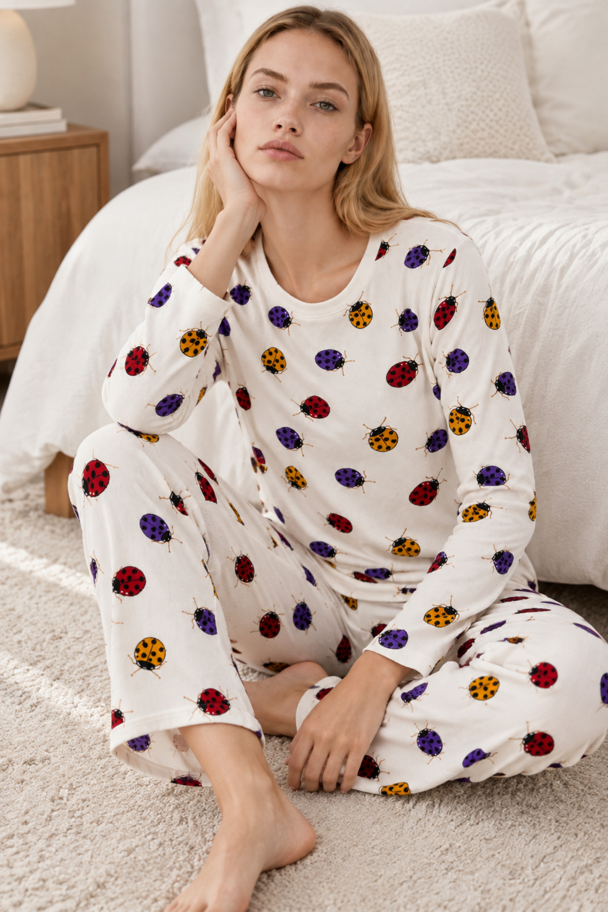 Kadın Desenli İkili Beyaz Rahat Pijama Takımı 4829 4