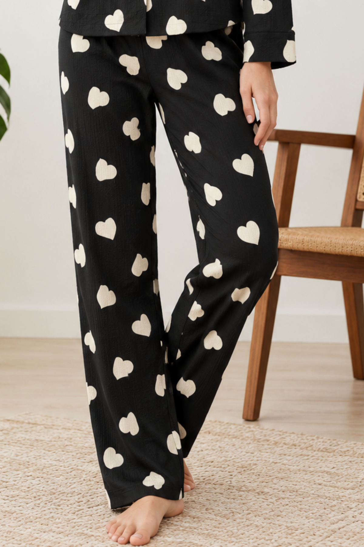 Kadın Kalpli Gömlek Yaka Siyah Pijama Takımı 4824 6