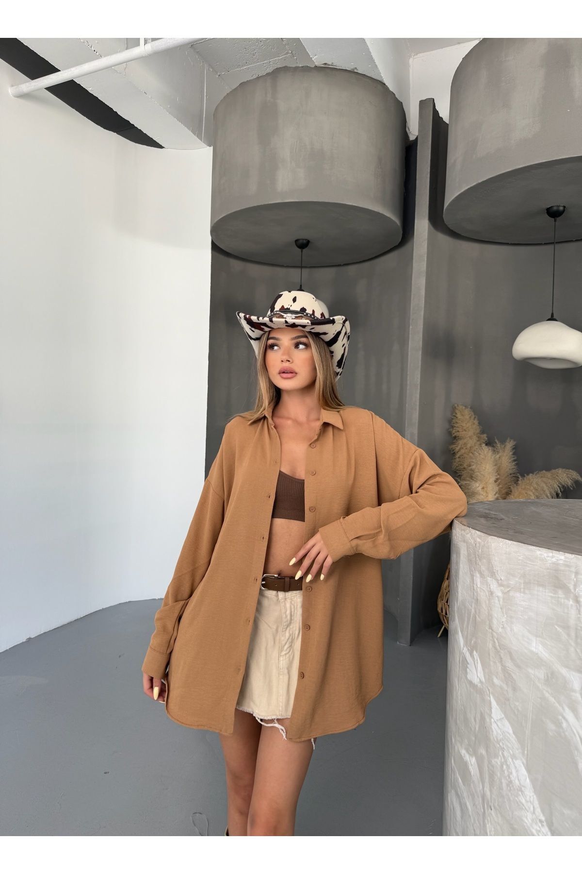 Kadın Karamel Oversize Keten Ayrobin Gömlek 3