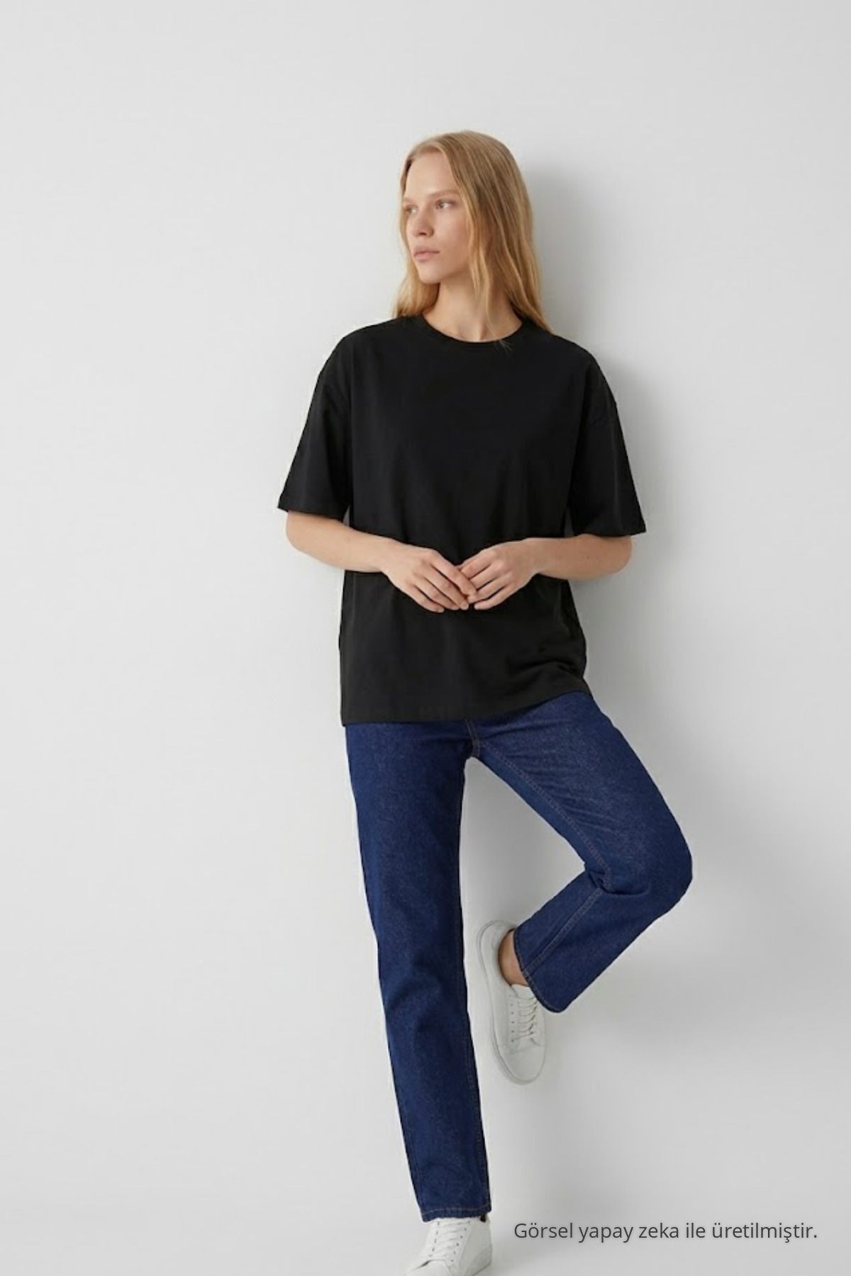 Kadın Bisiklet Yaka Siyah Oversize Tişört 4