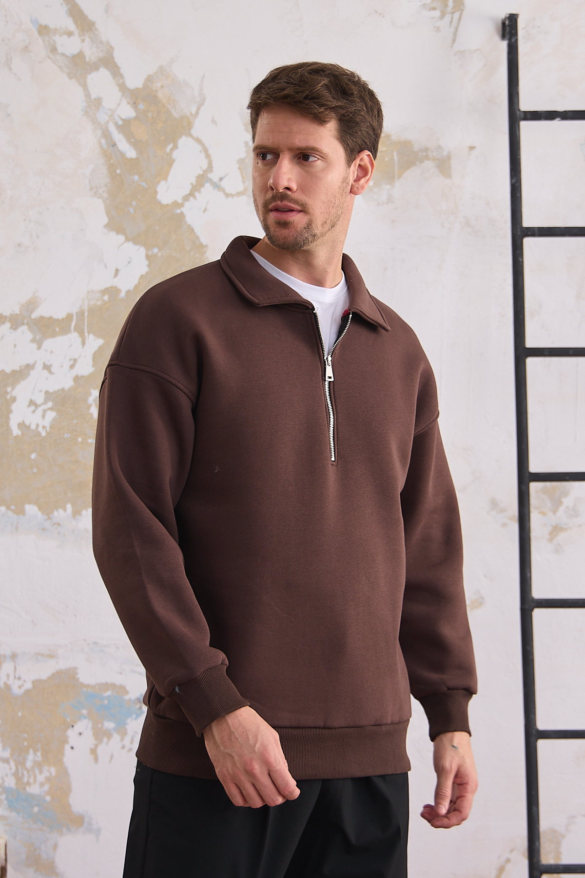 Erkek Yarım Fermuar Rahat Sweatshirt KAHVERENGİ 3