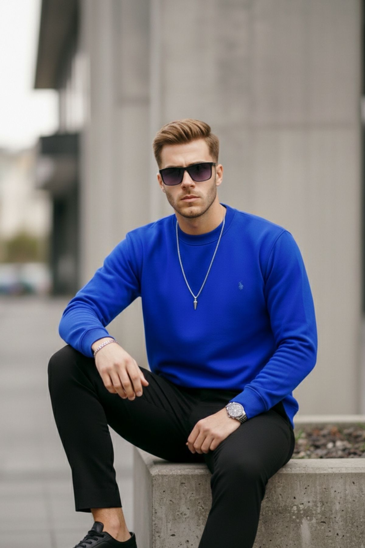 Mavi Renk Basic Bisiklet Yaka Relaxed Regular Erkek Sweatshirt - MAVİ 4