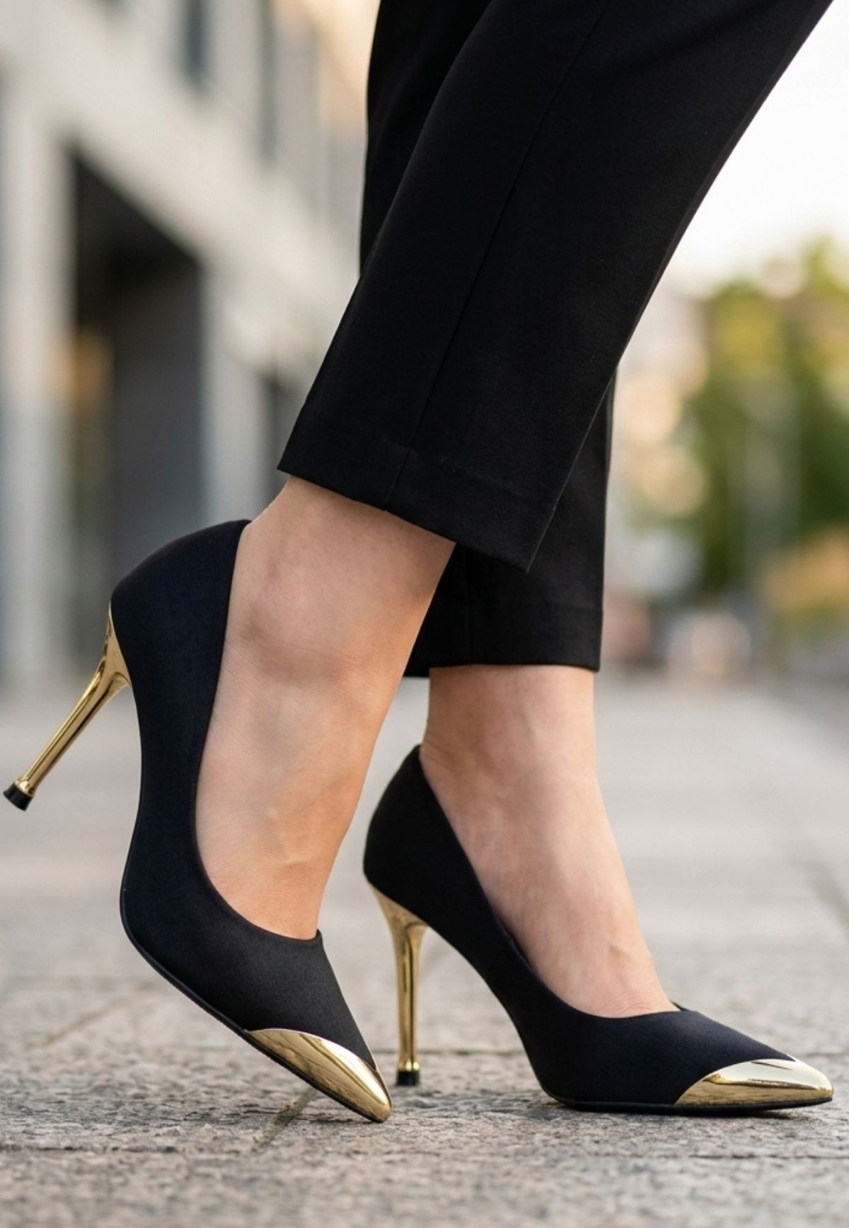 Norji Siyah Saten Stiletto Ayakkabı 3
