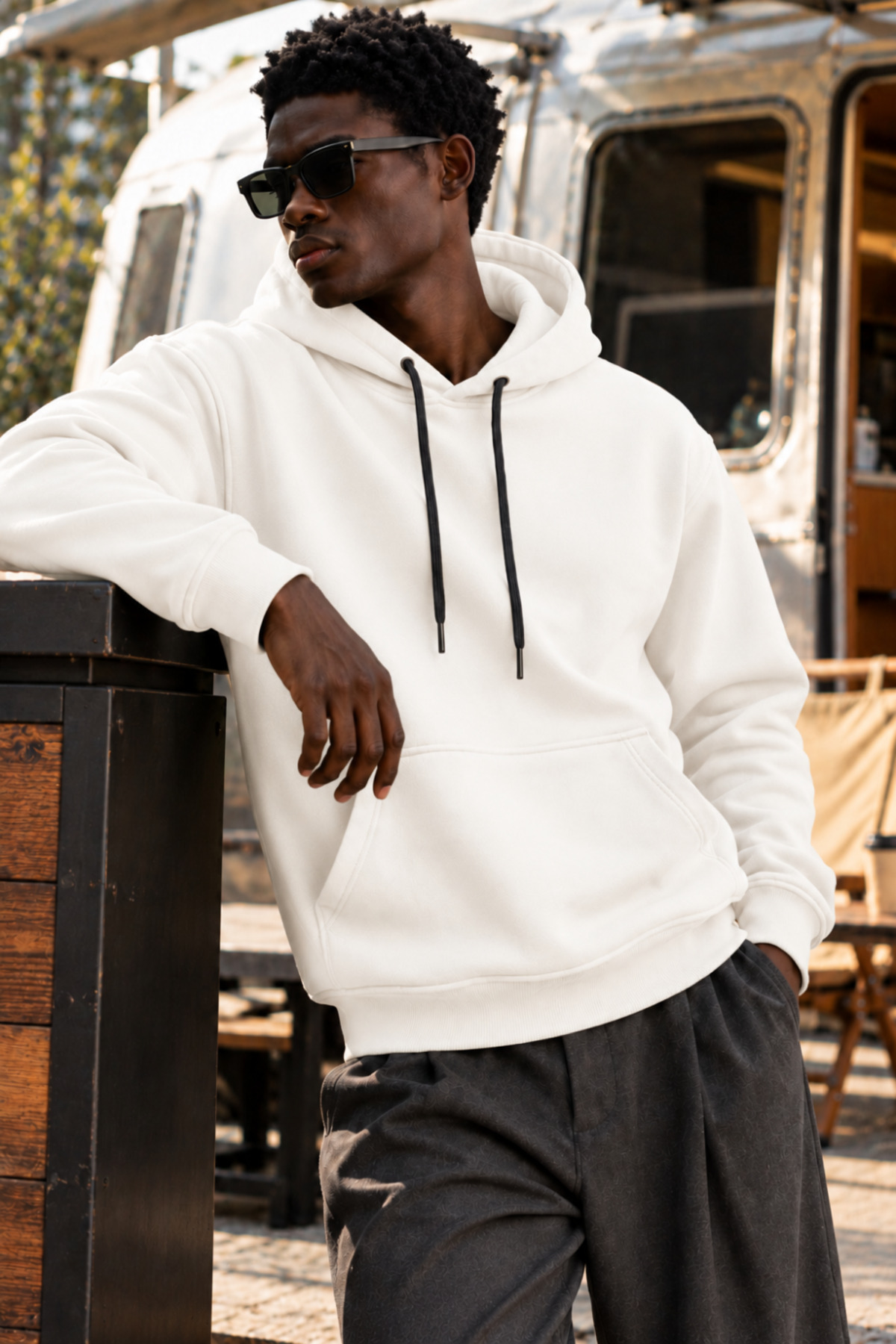 Erkek Beyaz Kapüşonlu Sweatshirt 5
