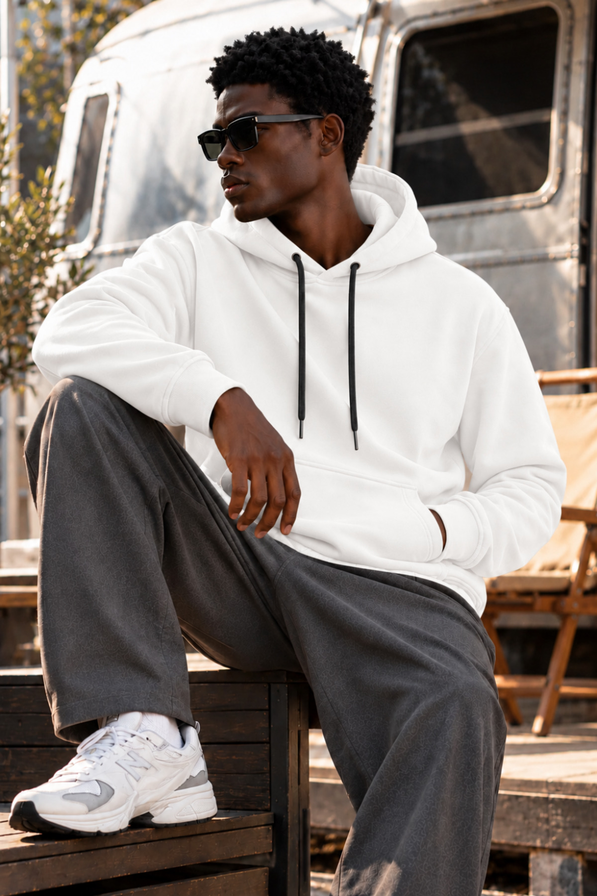 Erkek Beyaz Kapüşonlu Sweatshirt 4