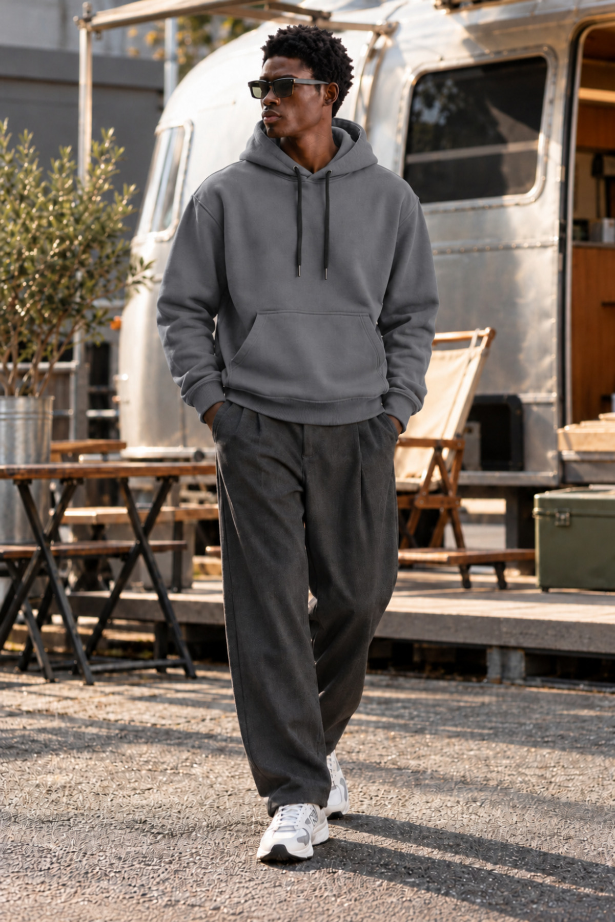 Erkek Koyu Gri Kapüşonlu Sweatshirt 6