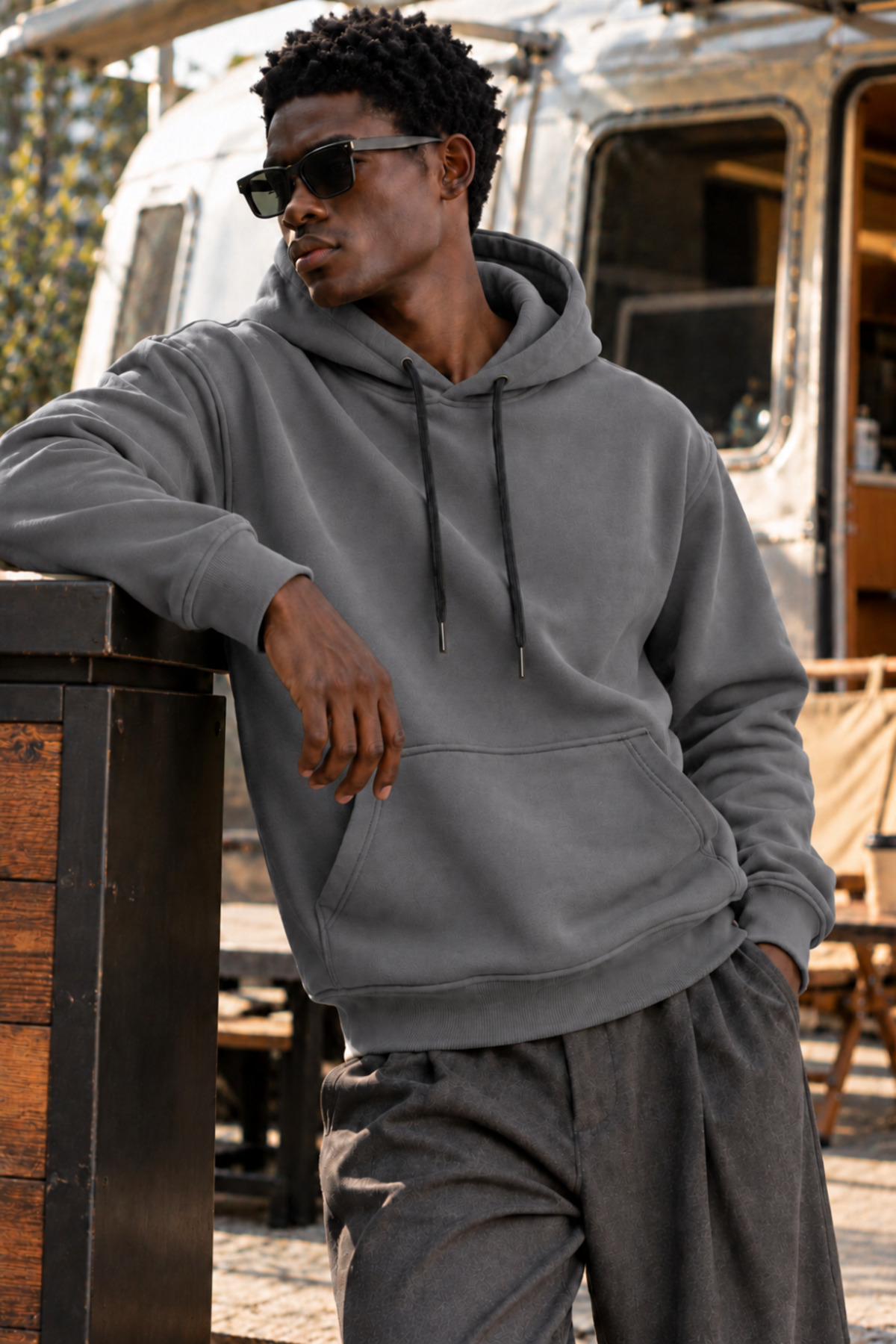 Erkek Koyu Gri Kapüşonlu Sweatshirt 5