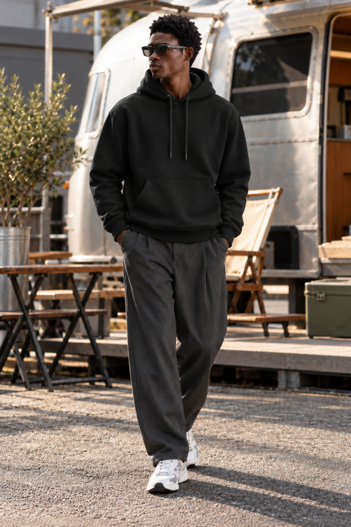 Erkek SİYAH Kapüşonlu Sweatshirt 6