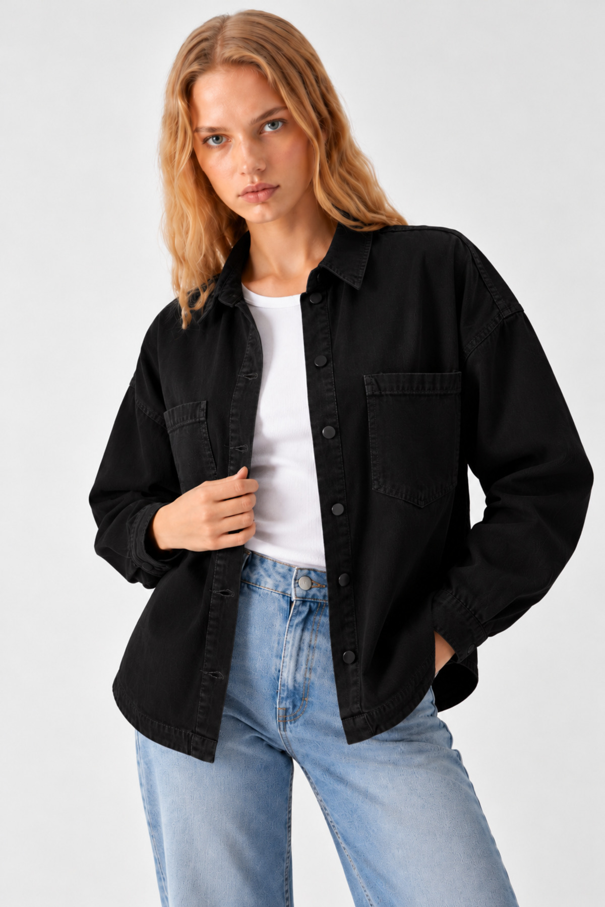 Kadın Cepli Oversize Siyah Gömlek Ceket 4