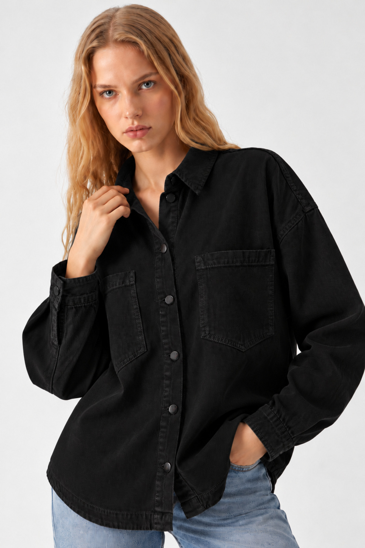 Kadın Cepli Oversize Siyah Gömlek Ceket 5
