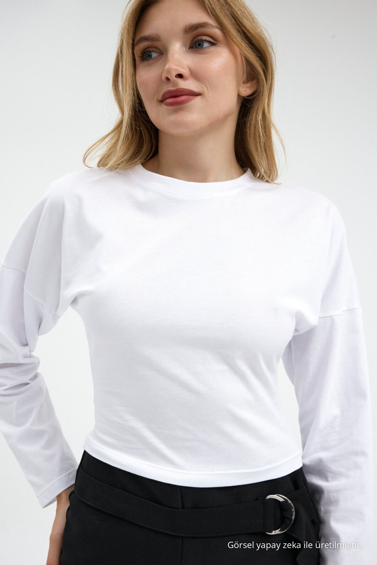 Kadın Uzun Kol Bele Oturan Beyaz Crop Bluz 6