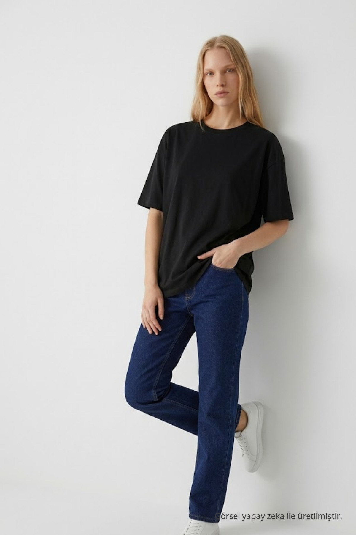 Kadın Bisiklet Yaka Siyah Oversize Tişört 3