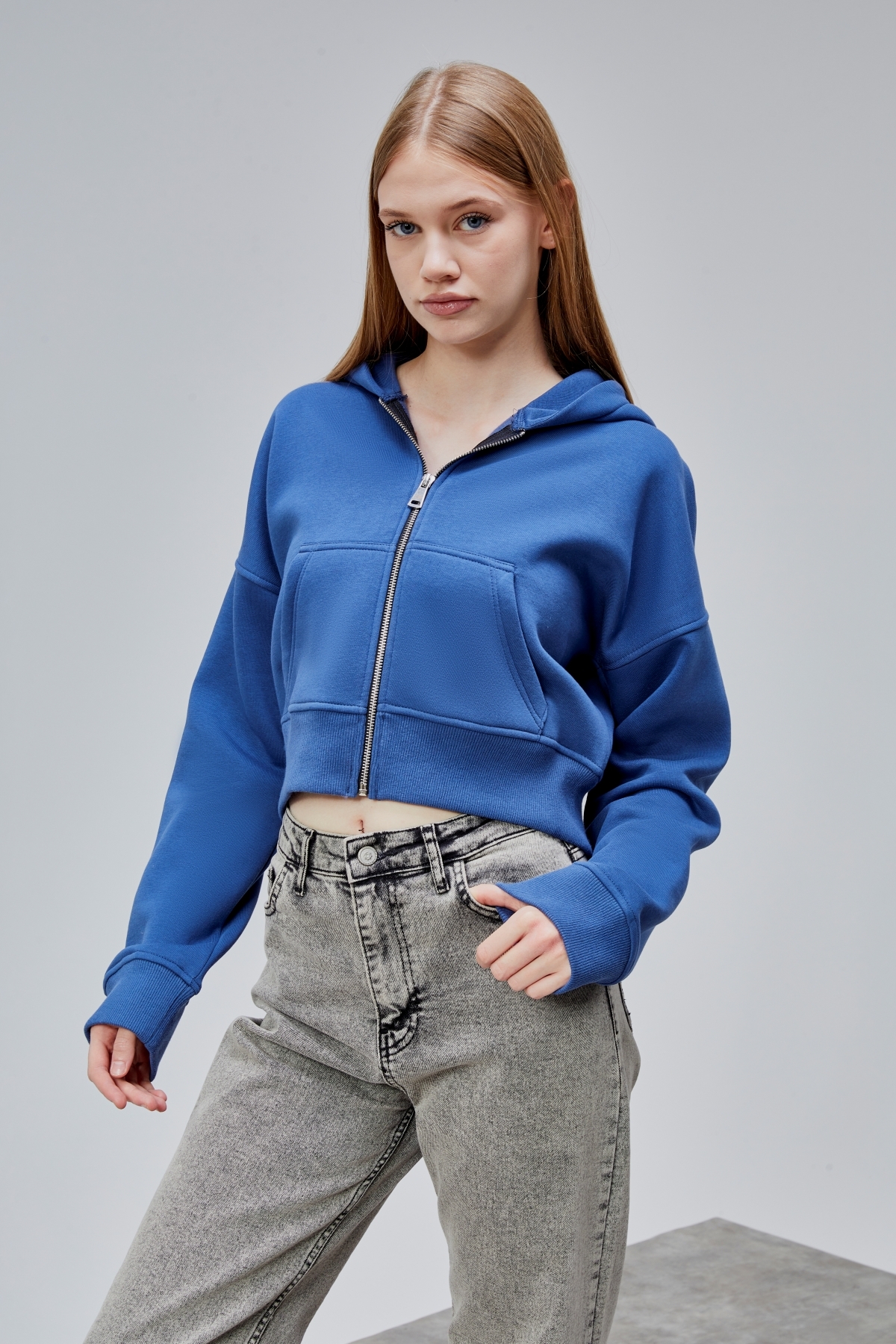 Kadın Kapşonlu Mavi Basic Crop Sweatshirt
