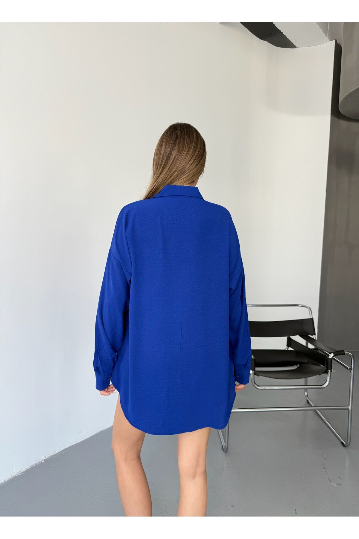 Kadın Saks Mavisi Oversize Keten Ayrobin Gömlek SAKS MAVİ 7