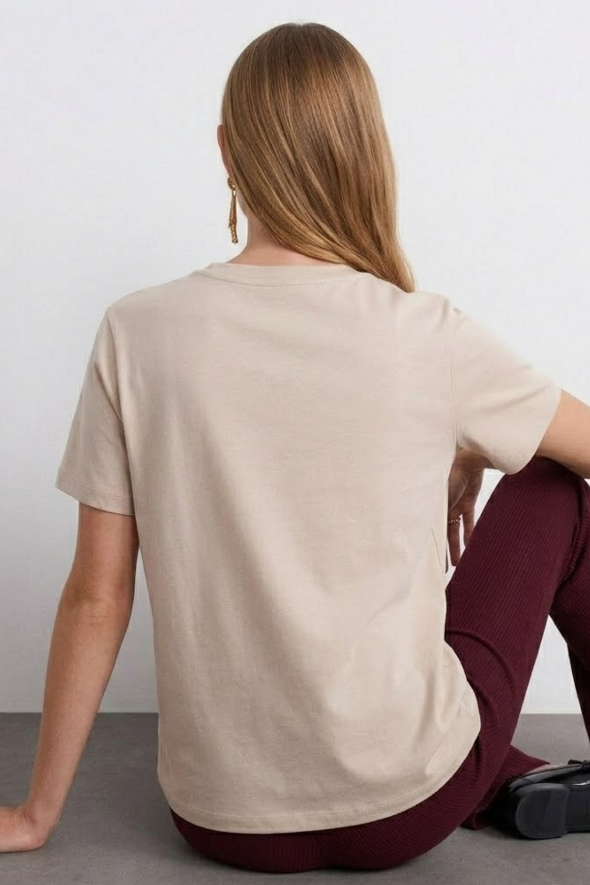 Kadın Comfort Fit Basic Bej Bol Tişört 3